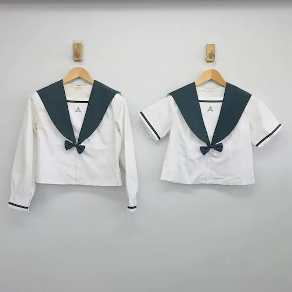 成田国際高等学校 女子制服