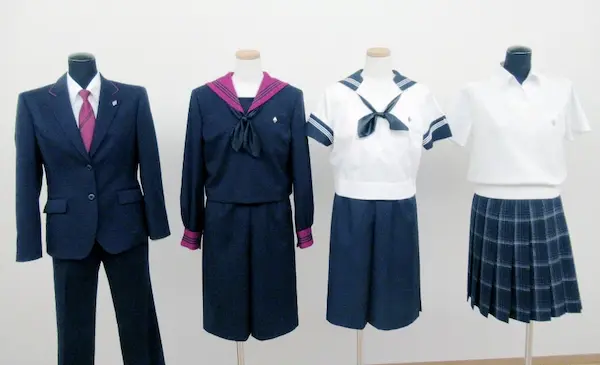 横浜共立学園中学高校の制服