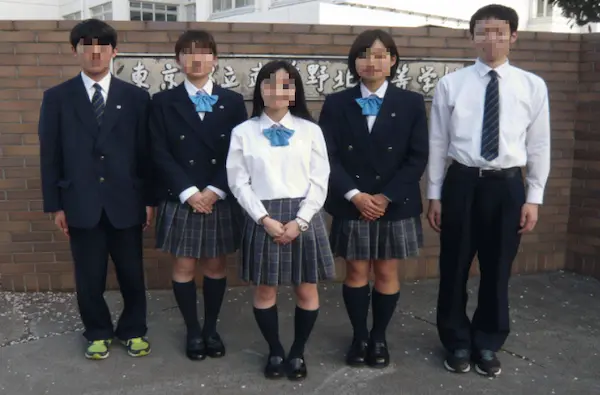 都立武蔵野北高校の制服