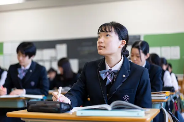 飯田女子高校　制服