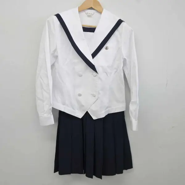 函館大妻高等学校 女子制服