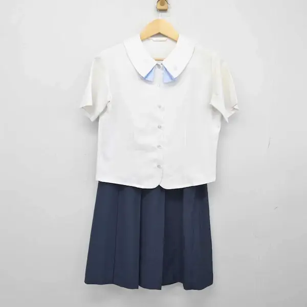 聖霊女子短期大学付属高等学校 女子制服