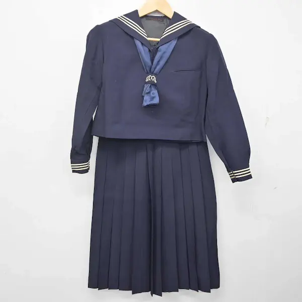 武庫川女子大学附属高等学校 女子制服